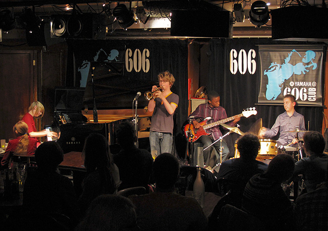 YJE BlueShift-04-web